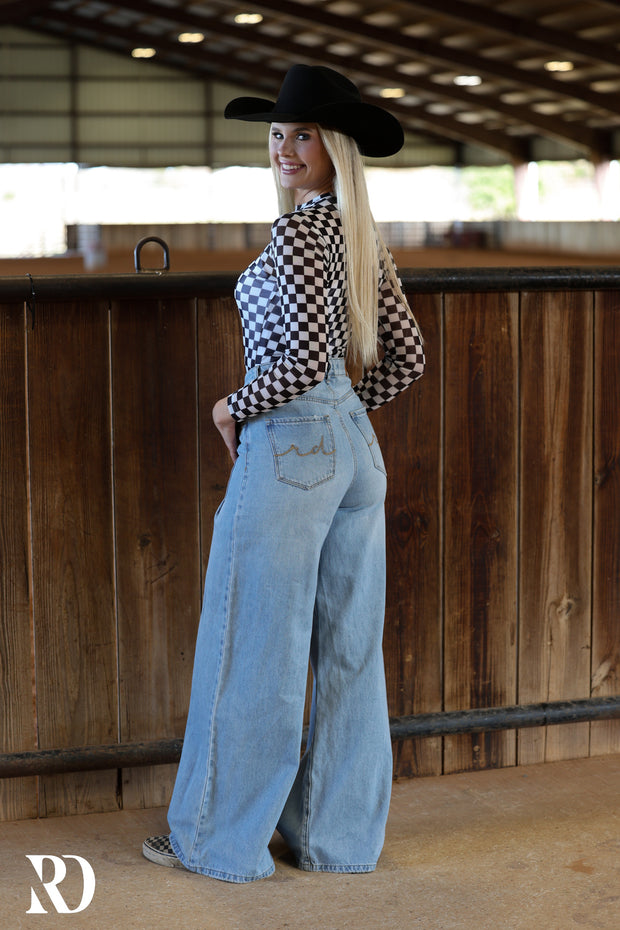 FINISH LINE MESH LAYERING TOP