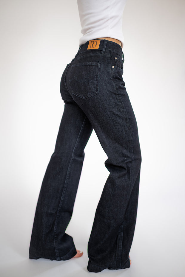SIGNATURE TROUSER DARK WASH