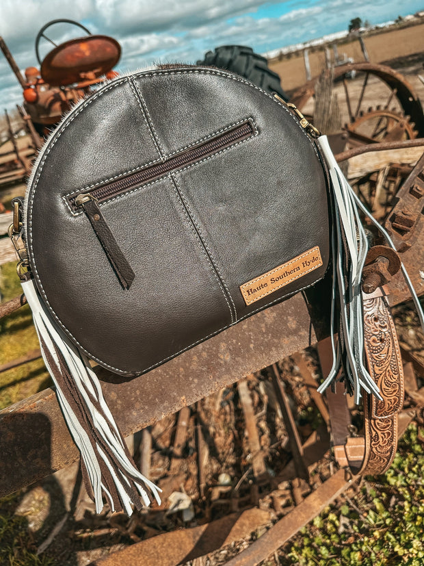 THE BUCKING LEATHER TOOLED CANTEEN | BAG