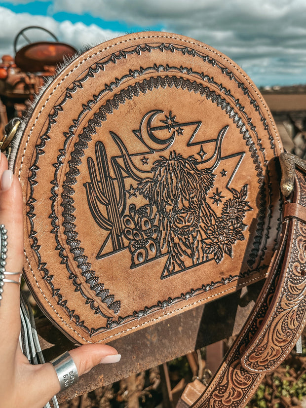 THE BUCKING LEATHER TOOLED CANTEEN | BAG