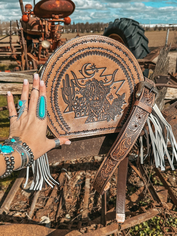 THE BUCKING LEATHER TOOLED CANTEEN | BAG