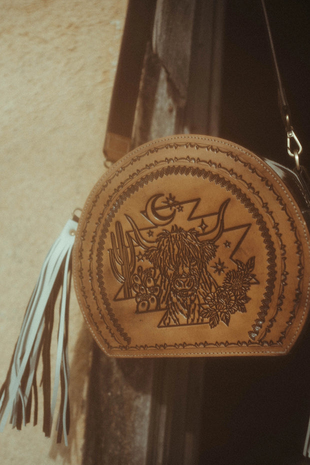 THE BUCKING LEATHER TOOLED CANTEEN | BAG