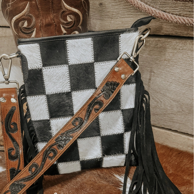 STOCKYARD CHECKERED COWHIDE FRINGE | PURSE