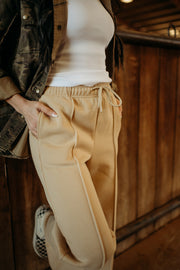 EXPOSED SEAM CAMEL DRAWSTRING | SWEATPANTS