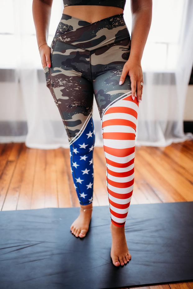 TWO LEFT FEET Women's Patriotic Leggings, All American, Large-X-Large :  : Clothing, Shoes & Accessories